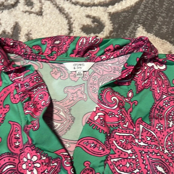 Crown & ivy sleeveless dress. Very soft and stretchy. Like new - Picture 3 of 5